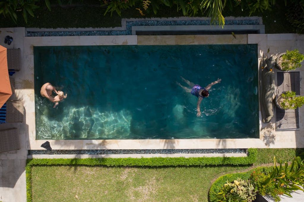 Mikhail Nilov באתר PEXELS home pool